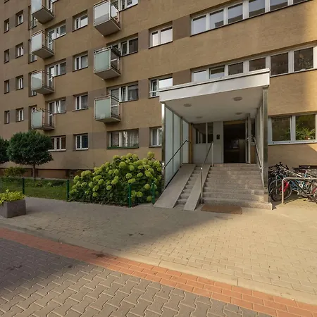 Lägenhet Nowoczesny W Zielonej Okolicy Czerniakowska By Renters