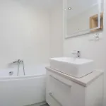 Nowoczesny W Zielonej Okolicy Czerniakowska By Renters 公寓 *