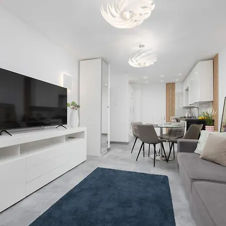 Appartement Nowoczesny W Zielonej Okolicy Czerniakowska By Renters