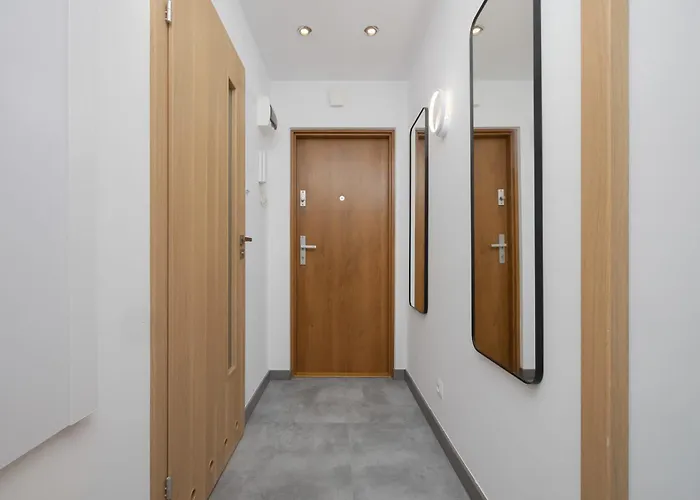 Nowoczesny W Zielonej Okolicy Czerniakowska By Renters Apartment Warsaw