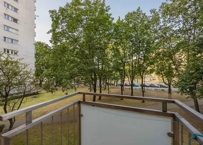 Nowoczesny W Zielonej Okolicy Czerniakowska By Renters Warsaw